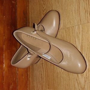Bloch caramel tap shoes